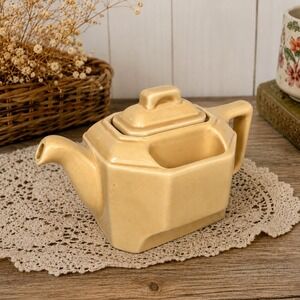 Vintage Hall USA T-Ball 3273 Tan Peach Ceramic Teapot Tea Bag Holder